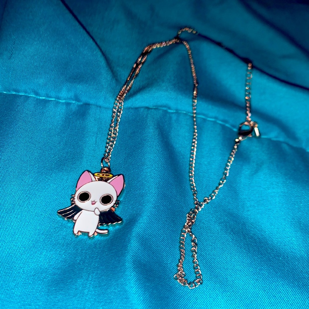 Hot topic cat necklace